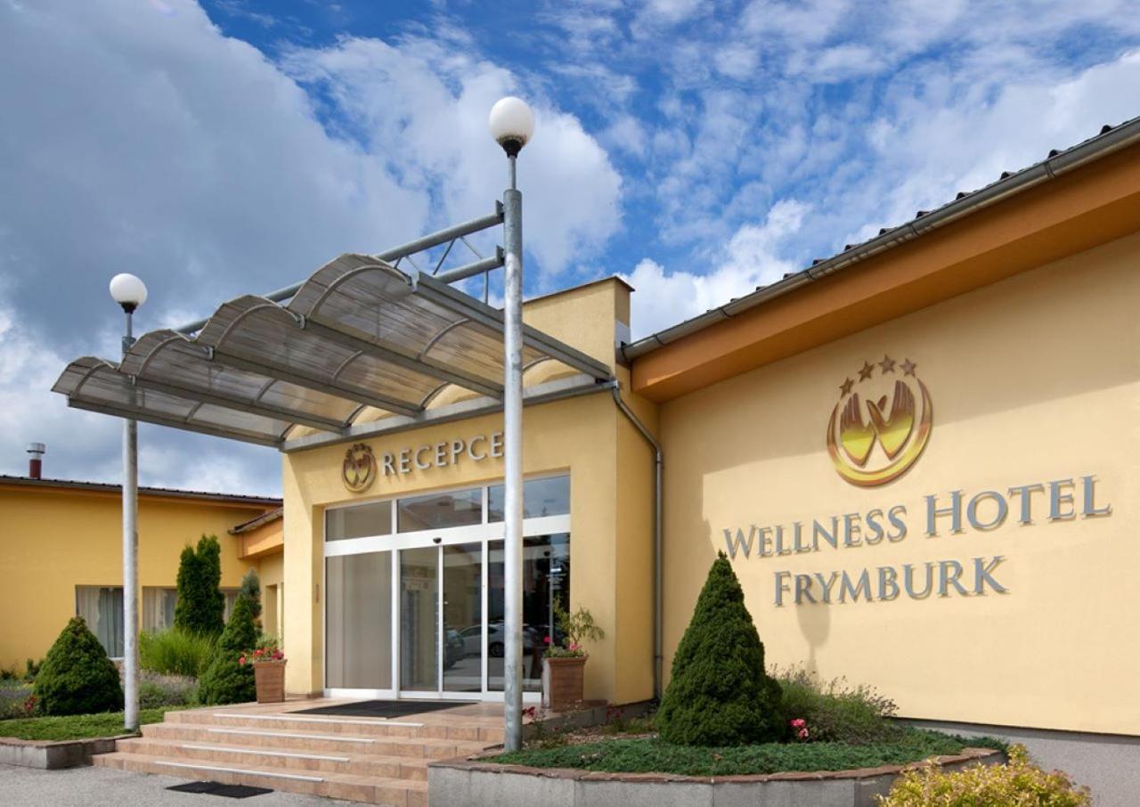 Hotel Frymburk Buitenkant foto